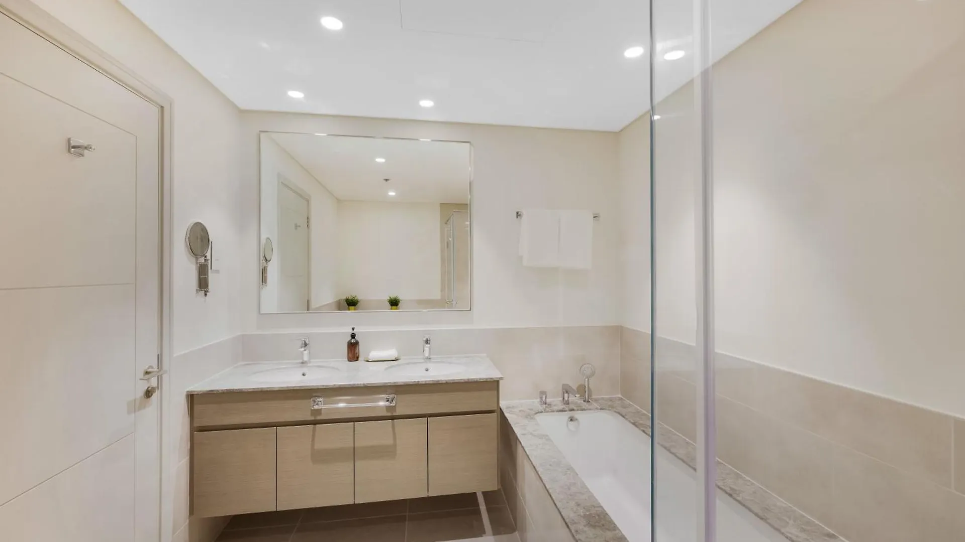 Durrani Homes - Grand 07 Apartment Dubai